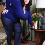 44M M-cup huge breasts SuzieQ